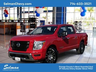 Used 2021 Nissan Titan SV w/ SV Convenience Package image 1