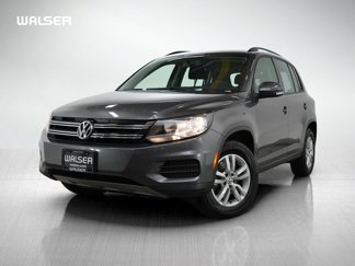 Used 2015 Volkswagen Tiguan S image 1