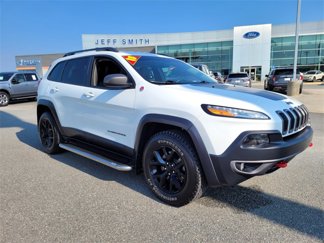 Used 2015 Jeep Cherokee Trailhawk w/ Comfort/Convenience Group image 1