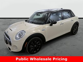 Used 2015 MINI Cooper S image 1