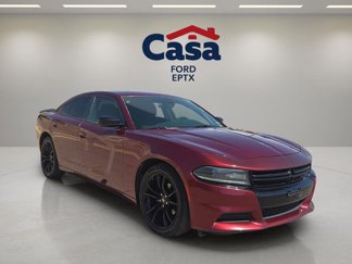 Used 2018 Dodge Charger SXT w/ Blacktop Package image 1