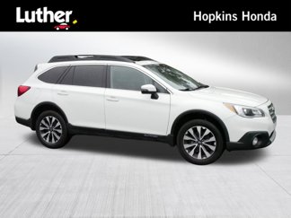 Used 2015 Subaru Outback 3.6R Limited image 1