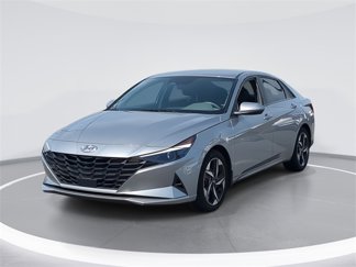 Used 2023 Hyundai Elantra SEL w/ Convenience Package image 1