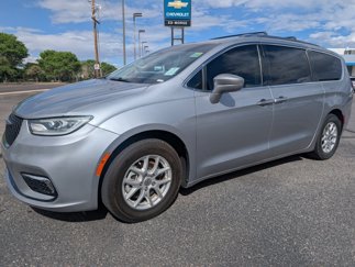 Used 2021 Chrysler Pacifica Touring-L image 1