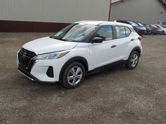 Used 2024 Nissan Kicks S image 1