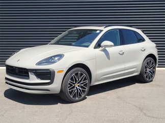 Used 2025 Porsche Macan image 1