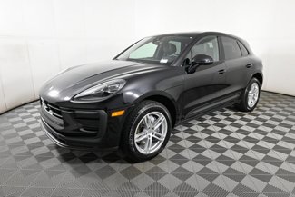 Certified 2025 Porsche Macan video 1