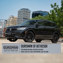 Certified 2022 Volkswagen Tiguan SE R-Line image 1