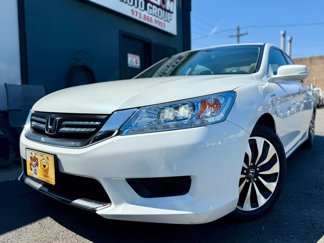 Used 2014 Honda Accord Touring image 1