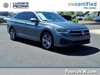 Certified 2022 Volkswagen Jetta SE image 1