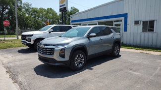 New 2026 Chevrolet Equinox LT w/ Convenience Package II image 1