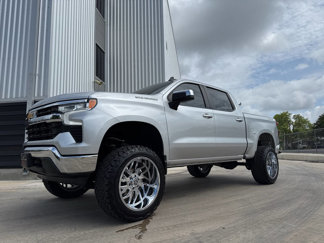 Used 2022 Chevrolet Silverado 1500 LT image 1