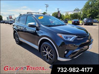 Used 2017 Toyota RAV4 SE image 1