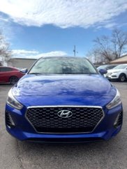 Used 2019 Hyundai Elantra GT image 1