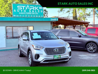 Used 2017 Hyundai Santa Fe SE image 1