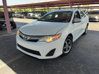 Used 2012 Toyota Camry LE image 1