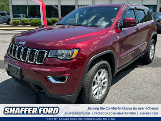 Used 2018 Jeep Grand Cherokee Laredo image 1