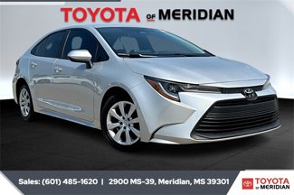 Used 2023 Toyota Corolla LE image 1