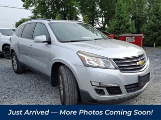 Used 2017 Chevrolet Traverse LT image 1