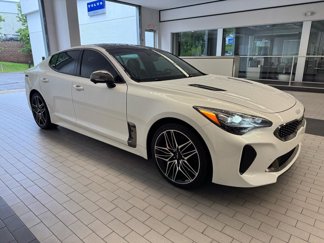 Used 2022 Kia Stinger GT2 image 1