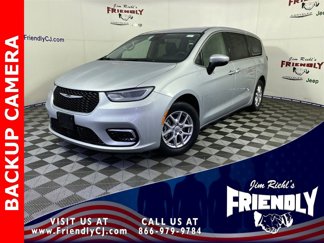 Used 2023 Chrysler Pacifica Touring-L image 1