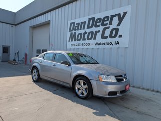 Used 2013 Dodge Avenger SE image 1
