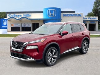 Used 2022 Nissan Rogue Platinum w/ Head-Up Display Package image 1