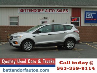 Used 2017 Ford Escape S image 1