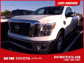 Used 2017 Nissan Titan SV image 1