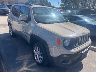 Used 2015 Jeep Renegade Latitude w/ Cold Weather Group image 1