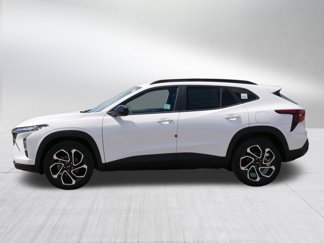 New 2025 Chevrolet Trax RS w/ Sunroof Package video 2
