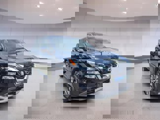 Used 2023 Nissan Rogue SV image 1