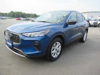 Used 2023 Ford Escape Active image 1