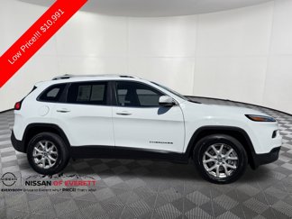 Used 2017 Jeep Cherokee Latitude w/ Comfort & Sound Group image 1