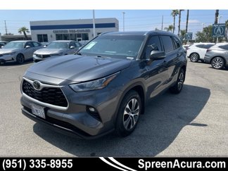 Used 2020 Toyota Highlander XLE image 1