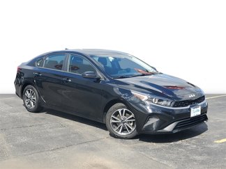 Used 2023 Kia Forte LXS image 1