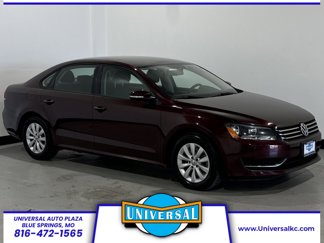 Used 2013 Volkswagen Passat 2.5 S image 1