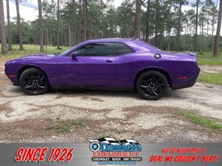 Used 2016 Dodge Challenger SXT Plus image 1