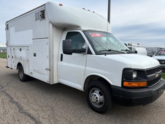 Used 2016 Chevrolet Express 3500 image 1