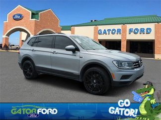 Used 2020 Volkswagen Tiguan S image 1