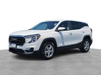 Certified 2022 GMC Terrain SLE image 1