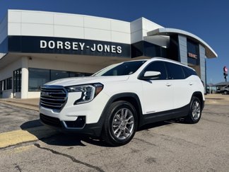 Used 2022 GMC Terrain SLT image 1