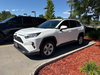 Used 2019 Toyota RAV4 XLE image 1