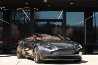 Used 2019 Aston Martin DB11 Volante image 1