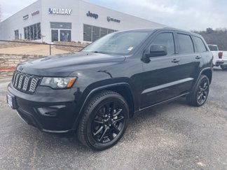 Used 2021 Jeep Grand Cherokee Laredo X image 1