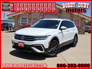 Used 2022 Volkswagen Tiguan SE image 1