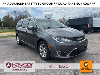 Used 2018 Chrysler Pacifica Limited w/ Advanced Safetytec Group image 1