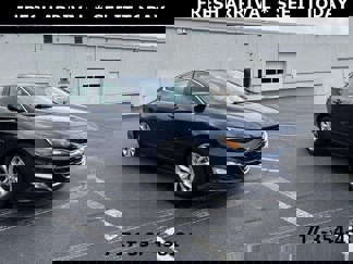 Used 2021 Chevrolet Malibu LT image 1
