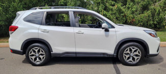 Used 2021 Subaru Forester Premium image 1