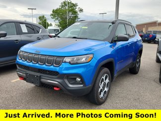 Used 2022 Jeep Compass Trailhawk w/ Trailhawk Convenience Group image 1